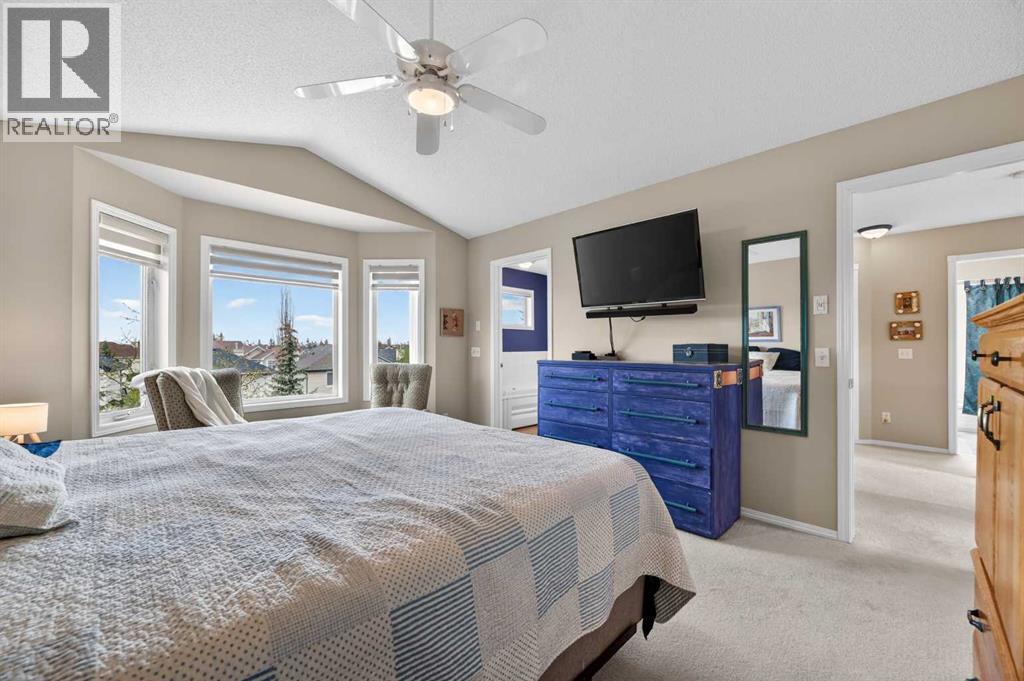 230 Rocky Ridge Cove NW, Calgary, Alberta  T3G 4L1 - Photo 28 - A2303867