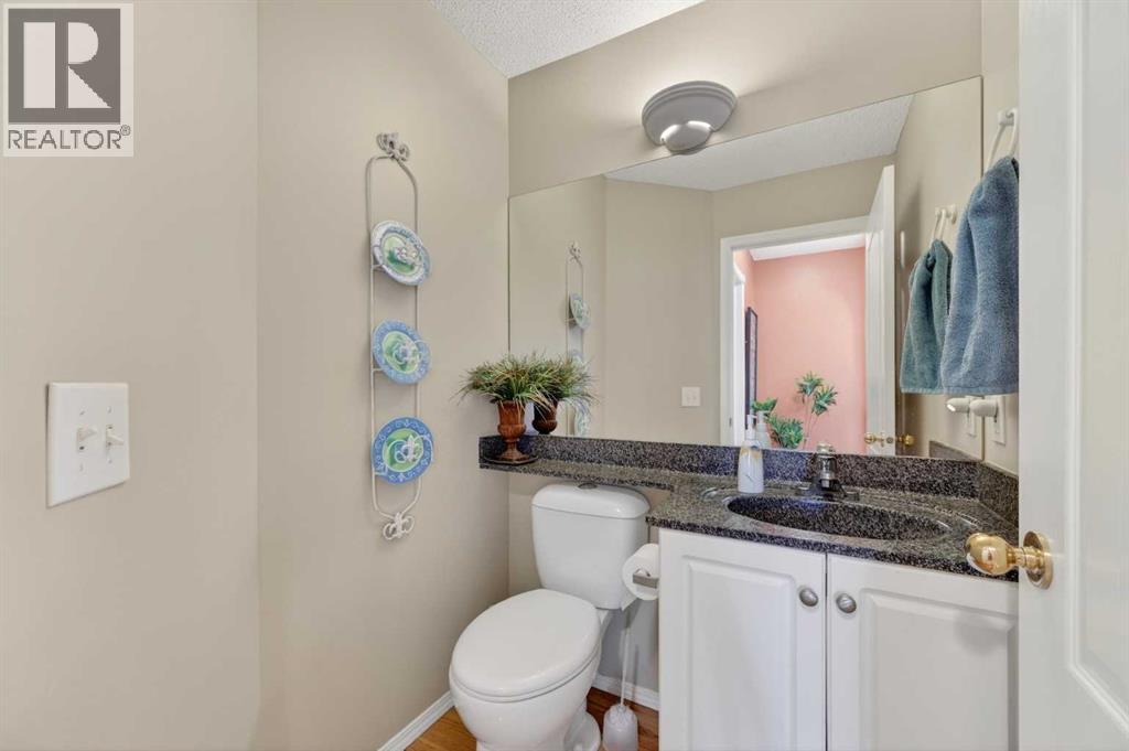 230 Rocky Ridge Cove NW, Calgary, Alberta  T3G 4L1 - Photo 22 - A2303867