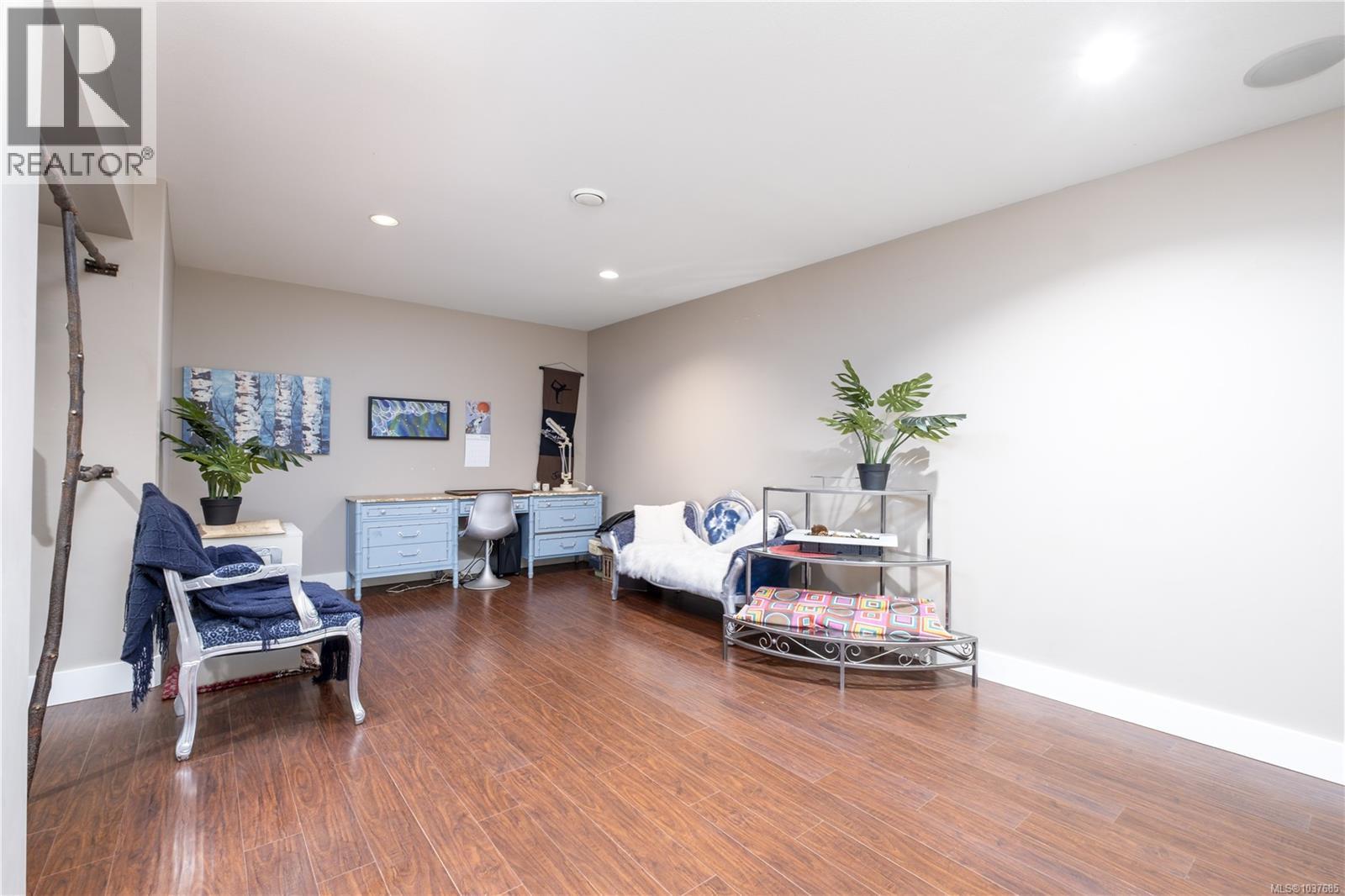 2644 Kendal Ave, Cumberland, British Columbia V0R 1S0 - Photo 43 - 1037685