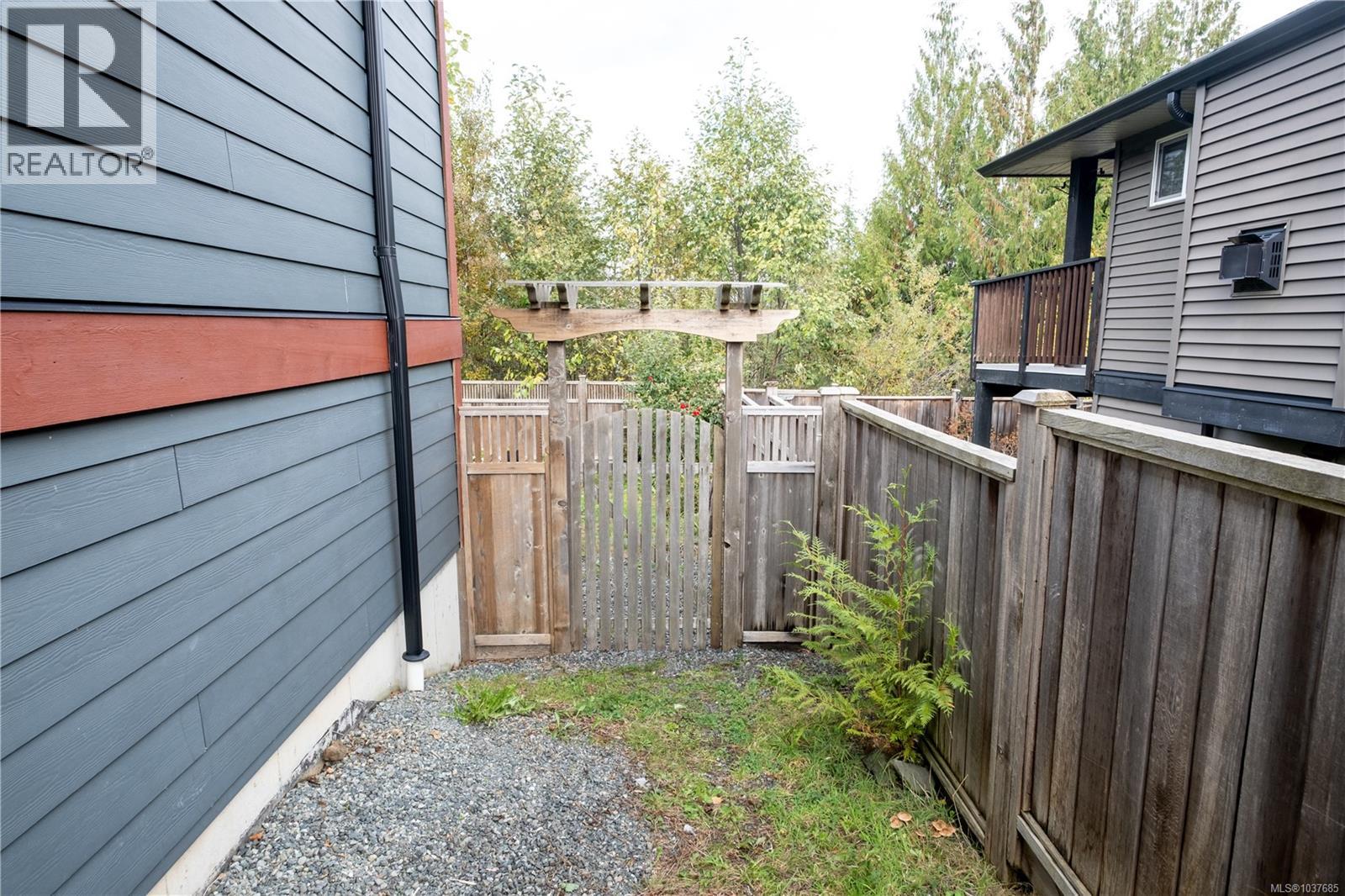 2644 Kendal Ave, Cumberland, British Columbia V0R 1S0 - Photo 7 - 1037685