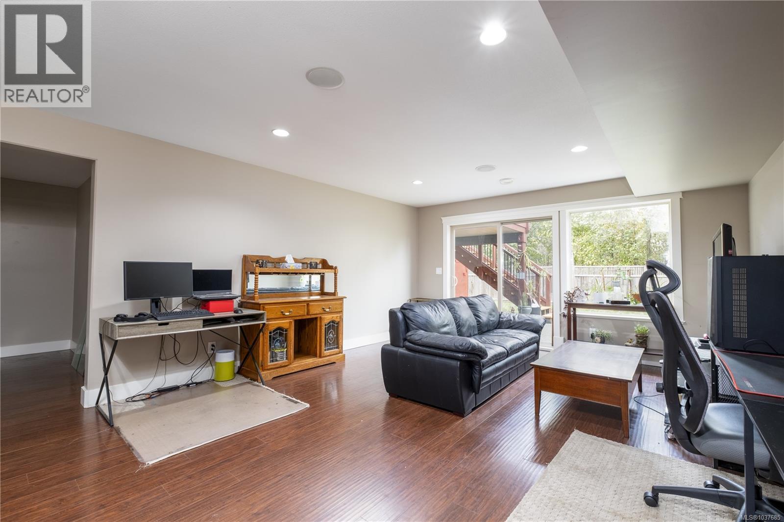 2644 Kendal Ave, Cumberland, British Columbia V0R 1S0 - Photo 38 - 1037685