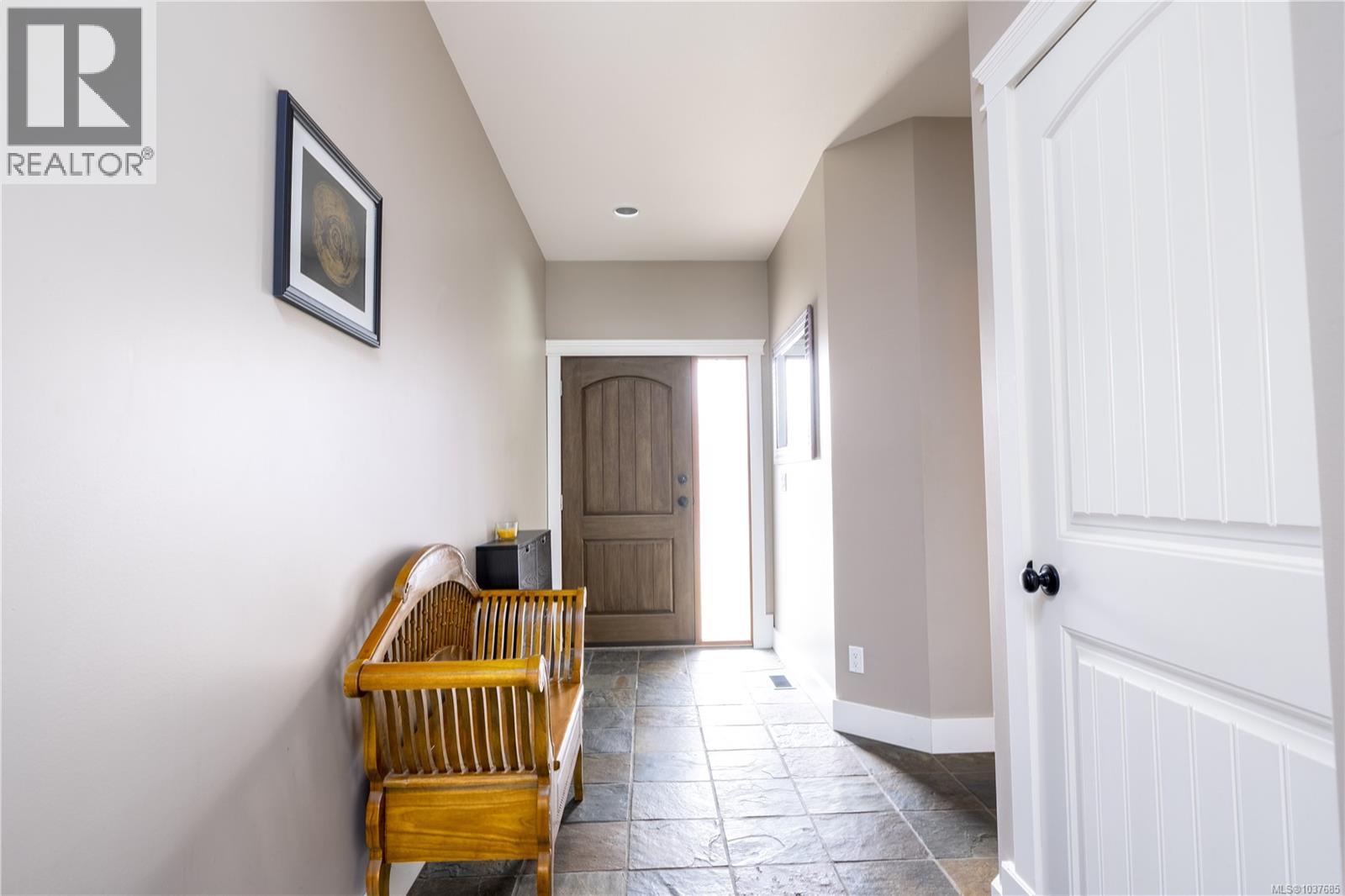 2644 Kendal Ave, Cumberland, British Columbia V0R 1S0 - Photo 31 - 1037685