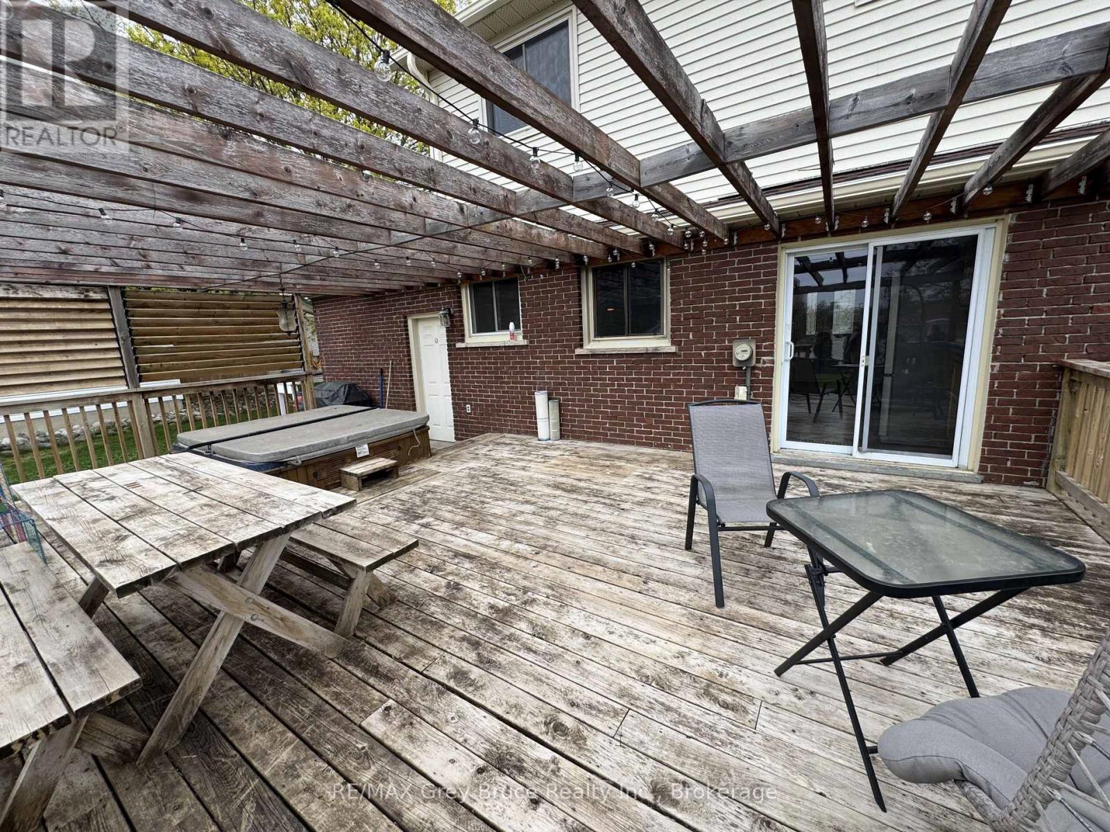 235 5th Avenue, Hanover, Ontario N4N 2C3 - Photo 28 - X12885262
