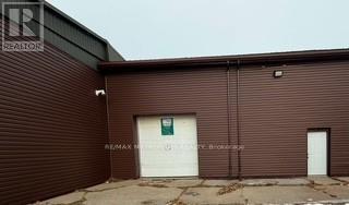 D - 866 Phillip Street, Sarnia, Ontario  N7T 1Z6 - Photo 3 - X13158026