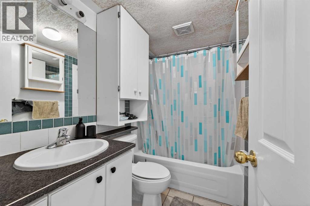 9211 Elbow Drive SW, Calgary, Alberta  T2V 1L5 - Photo 26 - A2309600