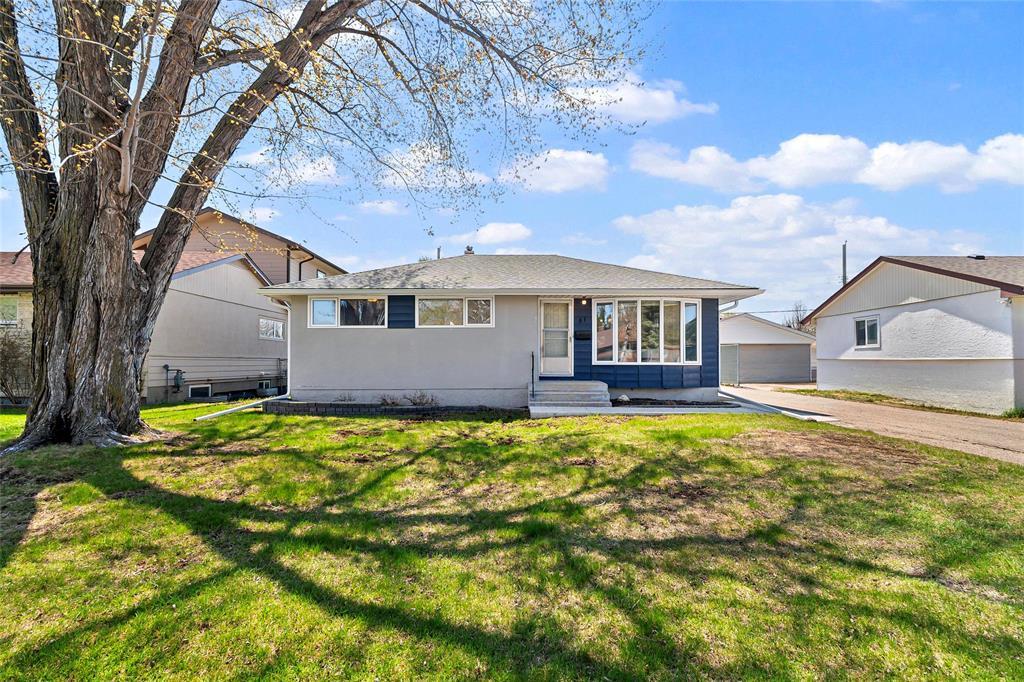 41 Coral Crescent, Winnipeg, Manitoba  R2J 1V6 - Photo 1 - 202611265
