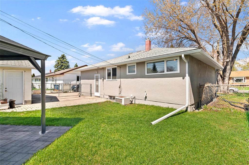 41 Coral Crescent, Winnipeg, Manitoba  R2J 1V6 - Photo 18 - 202611265