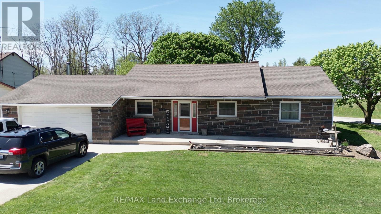 1041 Main Street, Howick, Ontario  N0G 2X0 - Photo 34 - X12982502