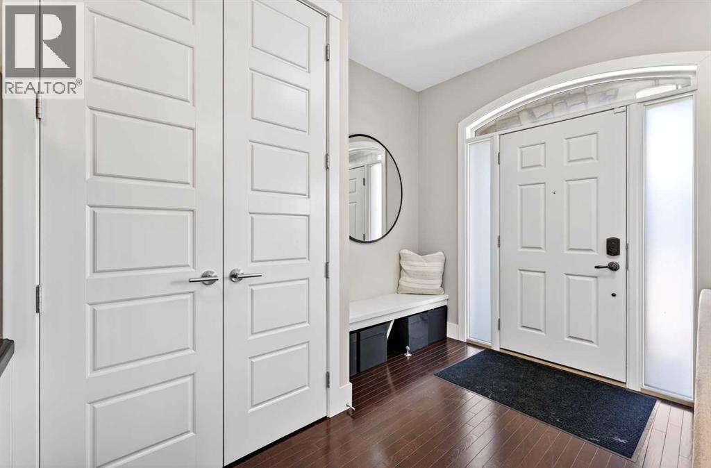 548 Quarry Park Boulevard SE, Calgary, Alberta  T2C 5E8 - Photo 3 - A2313091