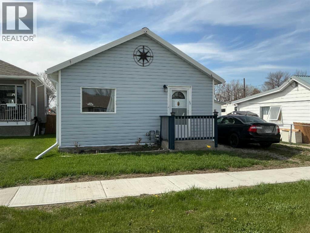 309 52 Avenue W, Claresholm, Alberta  T0L 0T0 - Photo 3 - A2307991