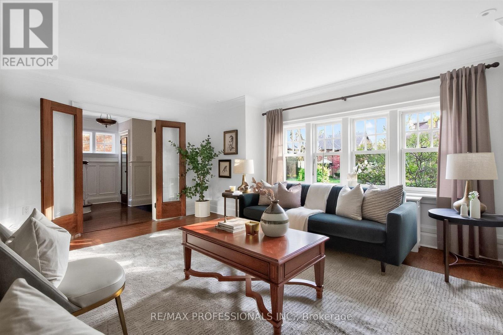 59 Grenview Boulevard N, Toronto, Ontario  M8X 2K3 - Photo 7 - W13158080