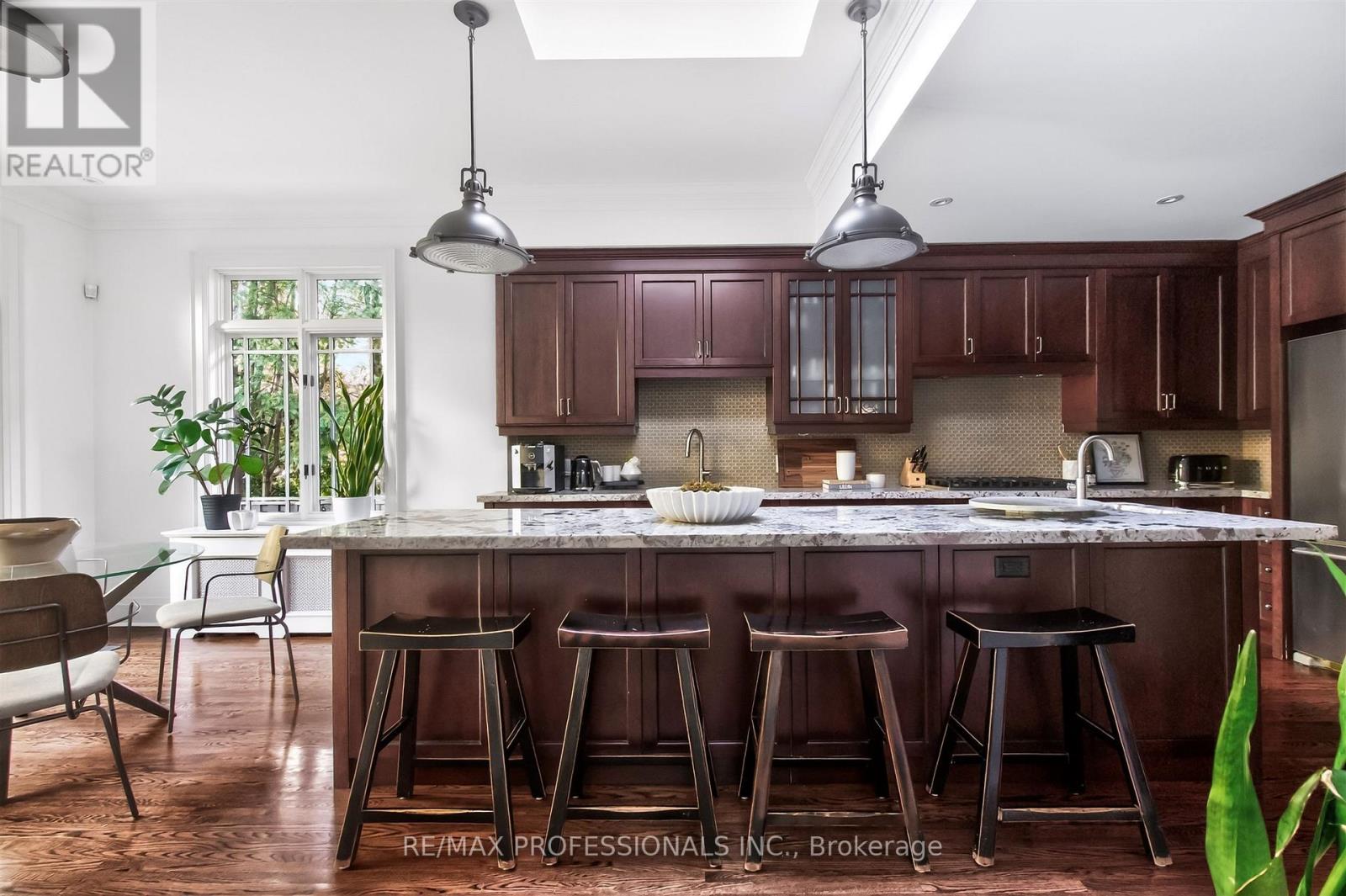 59 Grenview Boulevard N, Toronto, Ontario  M8X 2K3 - Photo 10 - W13158080
