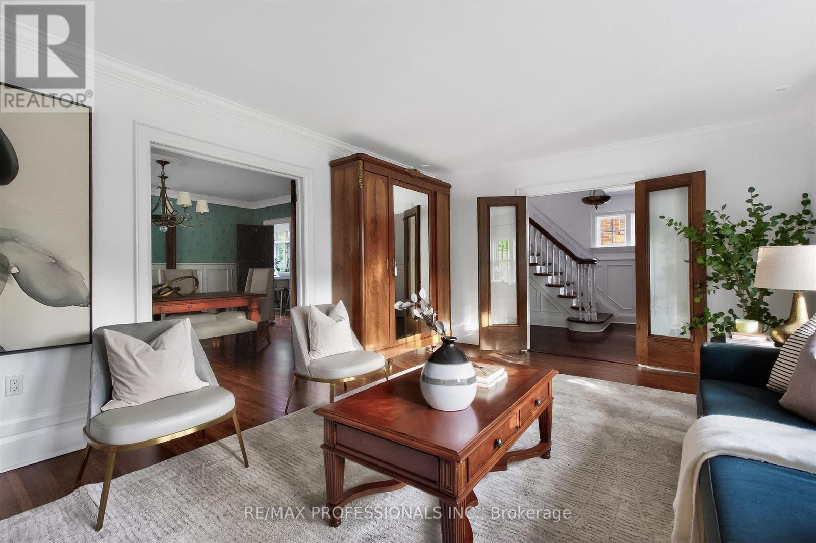 59 Grenview Boulevard N, Toronto, Ontario  M8X 2K3 - Photo 8 - W13158080