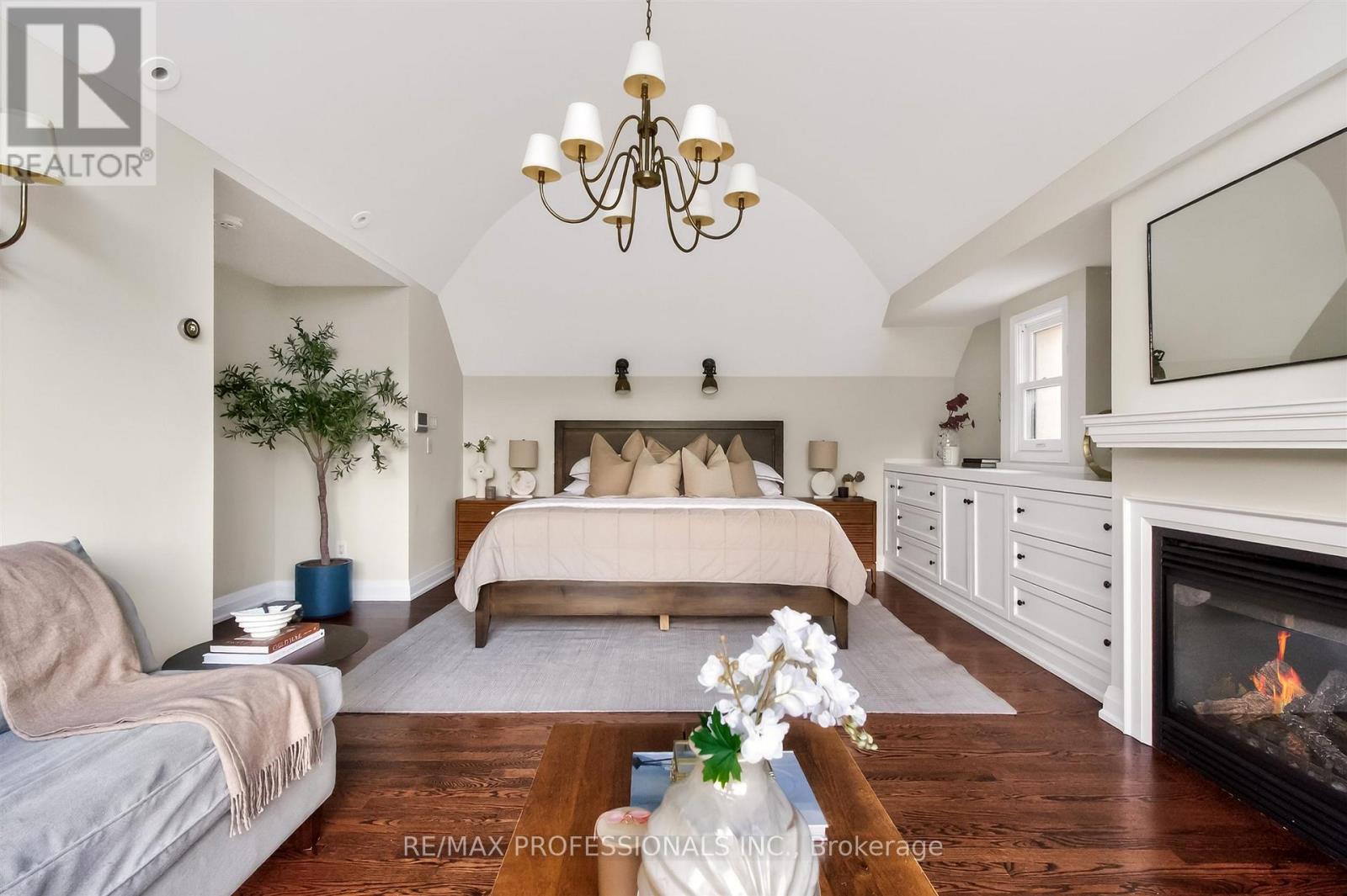 59 Grenview Boulevard N, Toronto, Ontario  M8X 2K3 - Photo 19 - W13158080