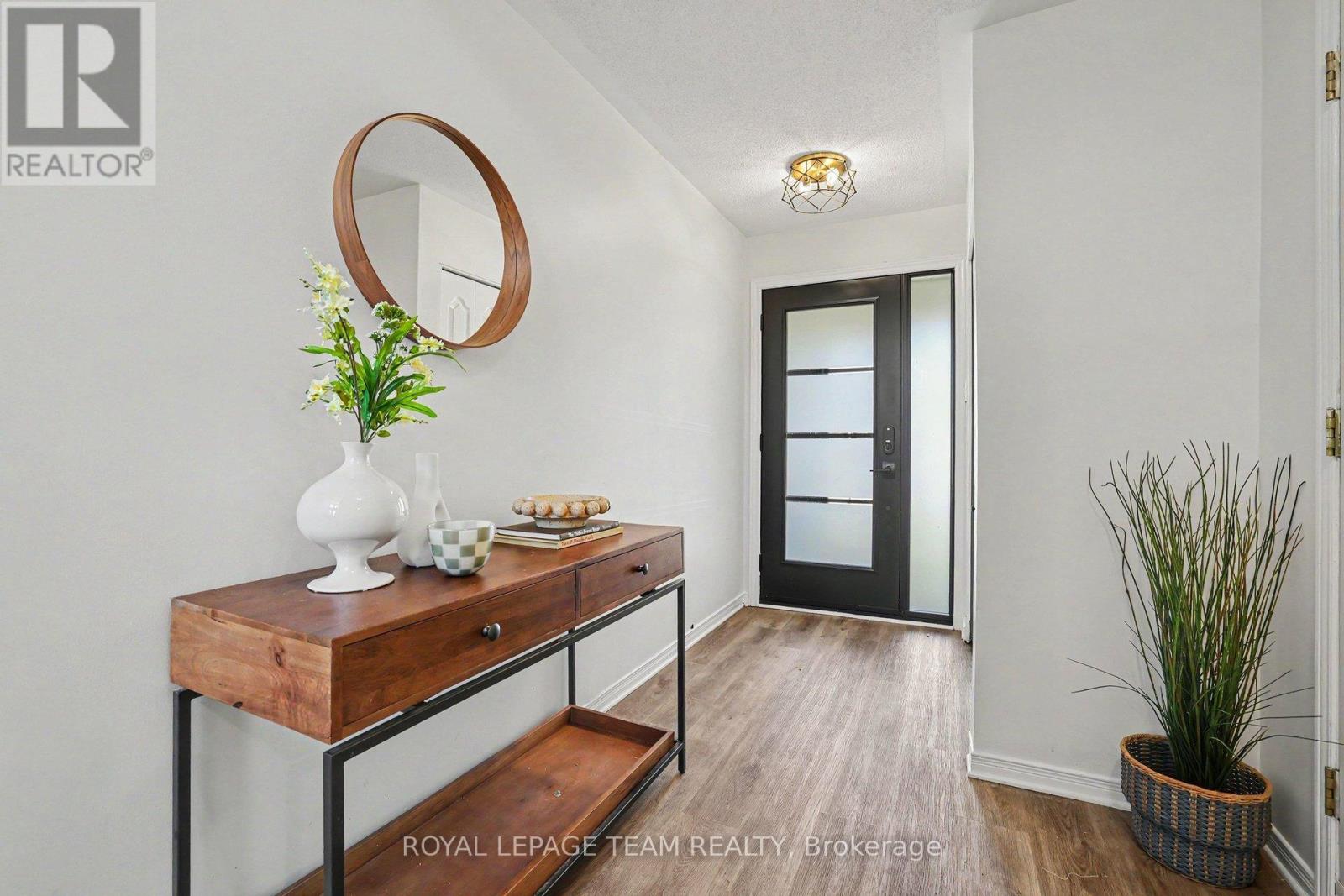 107 Woodpark Way, Ottawa, Ontario  K2J 4C7 - Photo 4 - X13158502