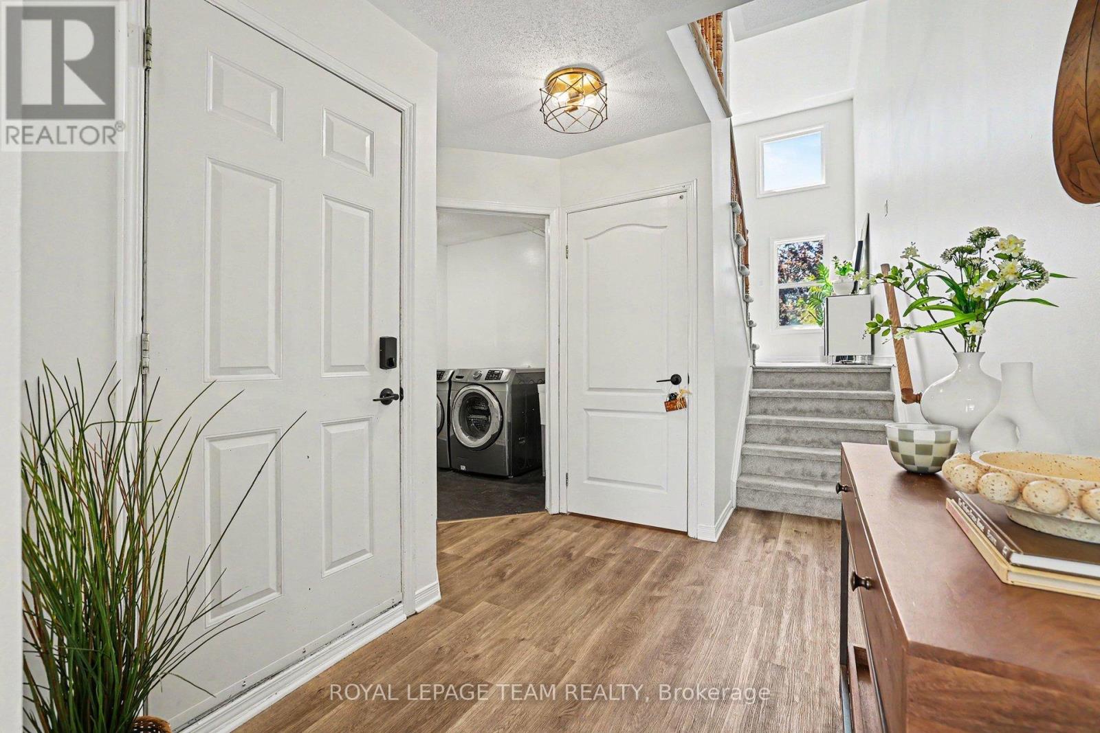 107 Woodpark Way, Ottawa, Ontario  K2J 4C7 - Photo 5 - X13158502