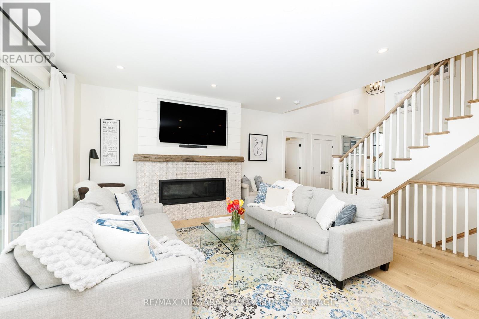 1595 Bertie Street S, Fort Erie (Crescent Park), Ontario L2A 5M4 - Photo 13 - X13158234