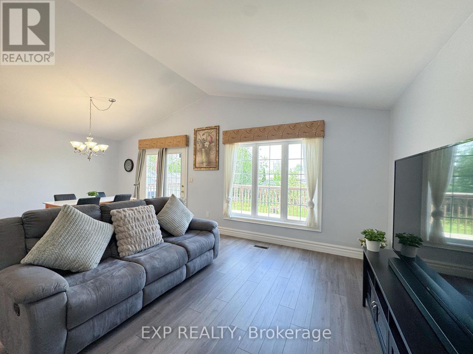 784 Rockaway Road, Georgina, Ontario L0E 1S0 - Photo 10 - N13030016