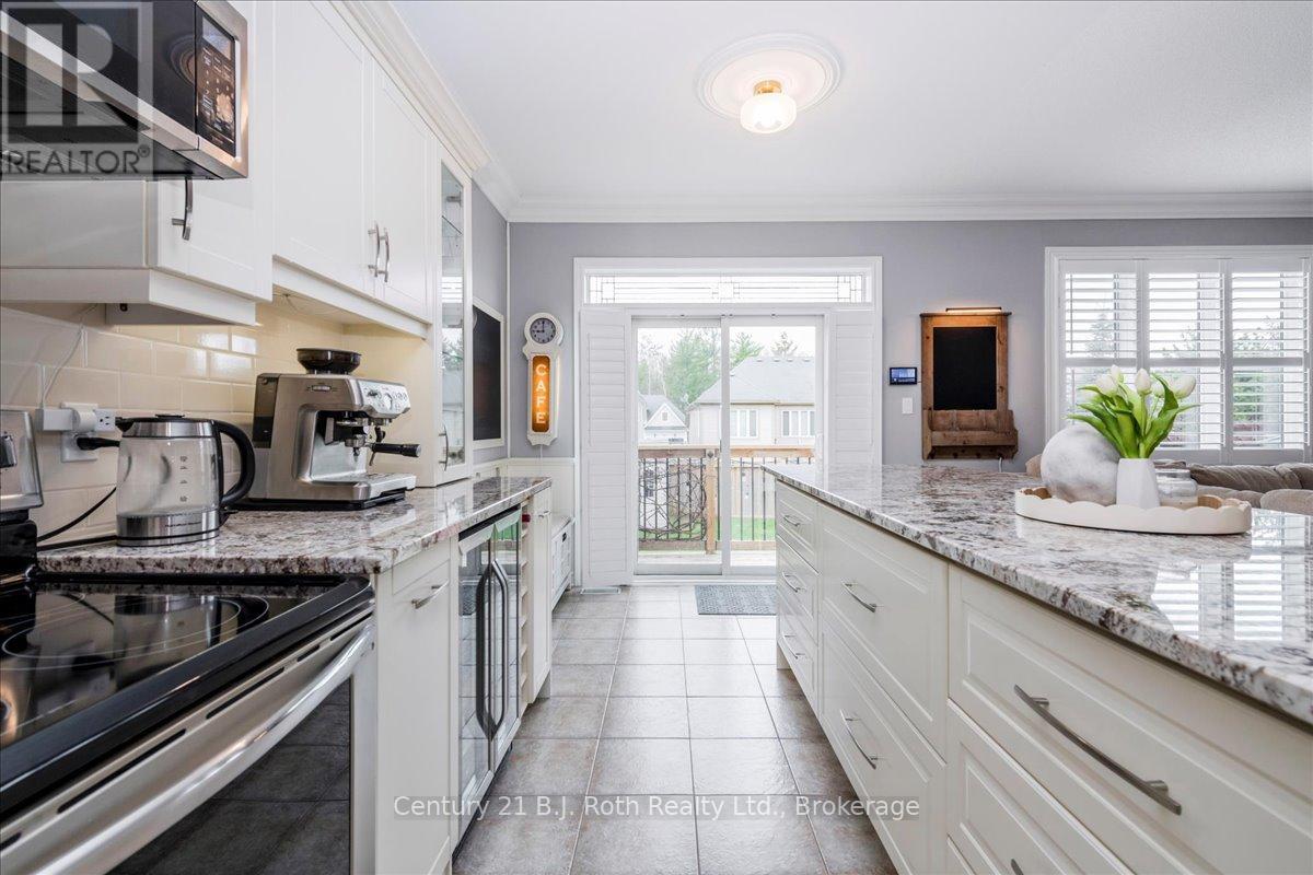 40 Grand Poplar Lane, Wasaga Beach, Ontario  L9Z 0E2 - Photo 5 - S13158354