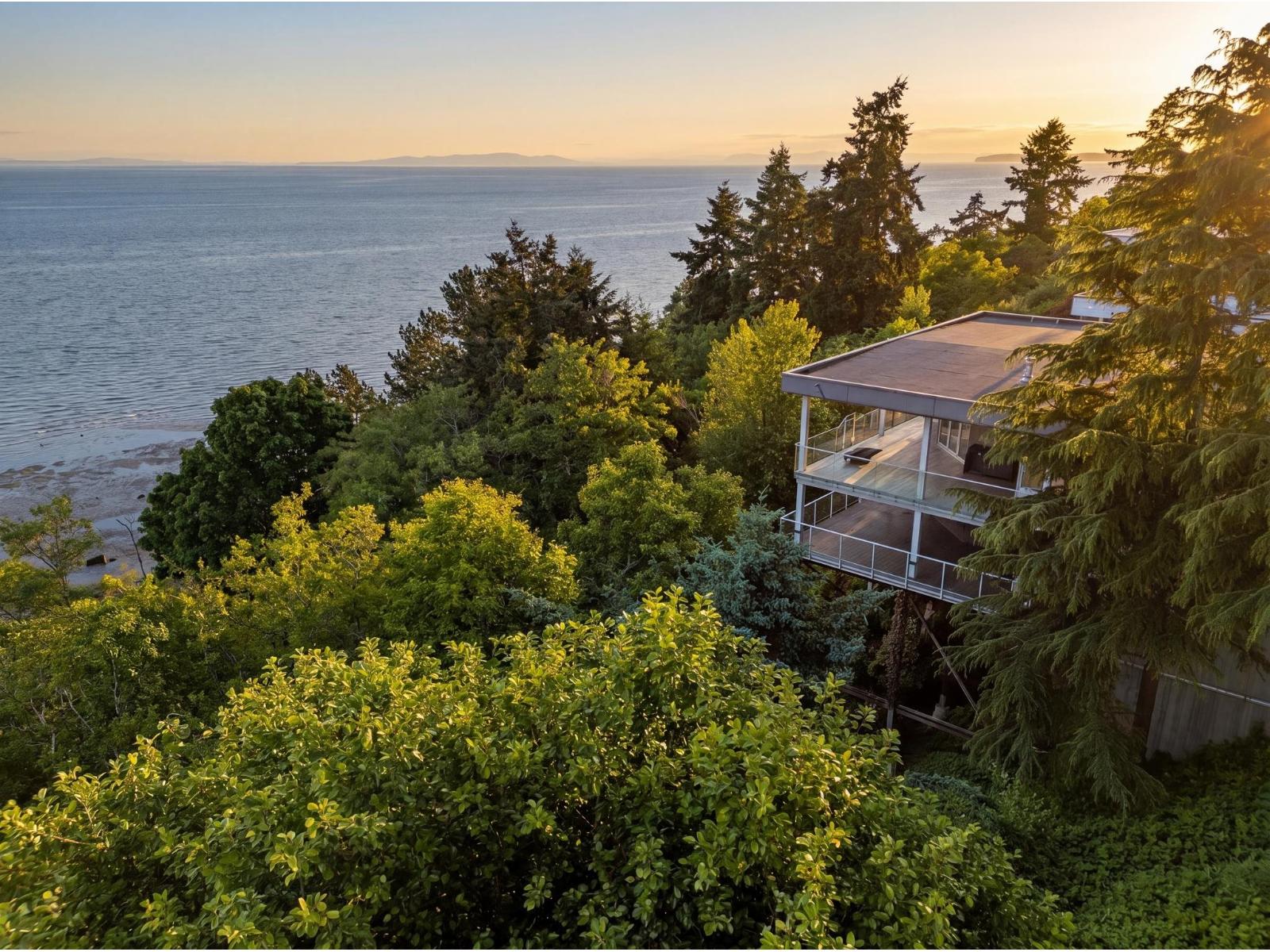 14220 Marine Drive, White Rock, British Columbia  V4B 1A8 - Photo 36 - R3125205