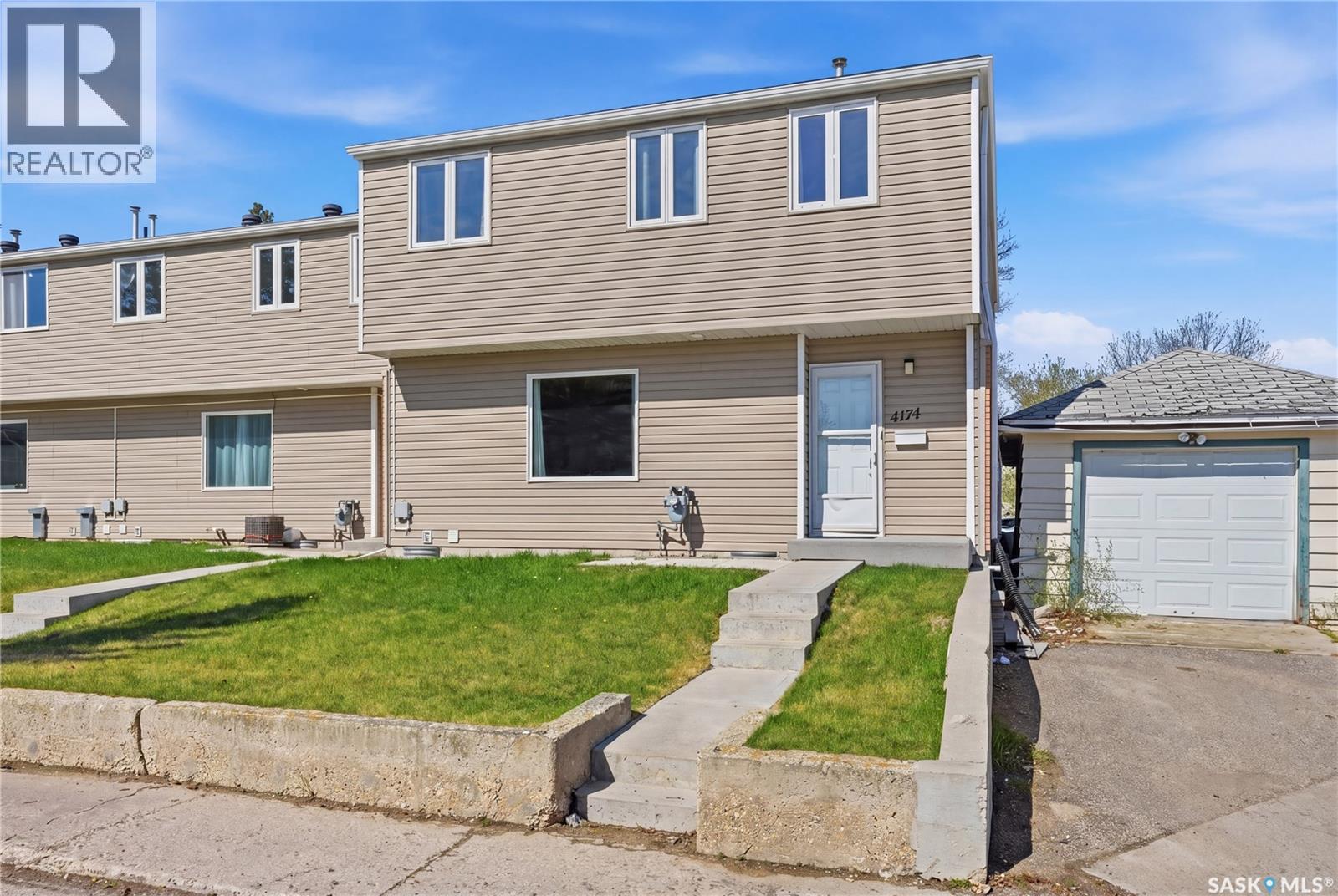 4174 Castle ROAD, Regina, Saskatchewan