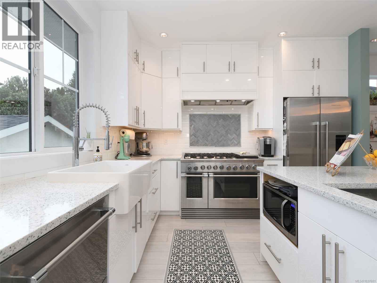 127 Wellington Ave, Victoria, British Columbia  V8V 4H8 - Photo 11 - 1037601