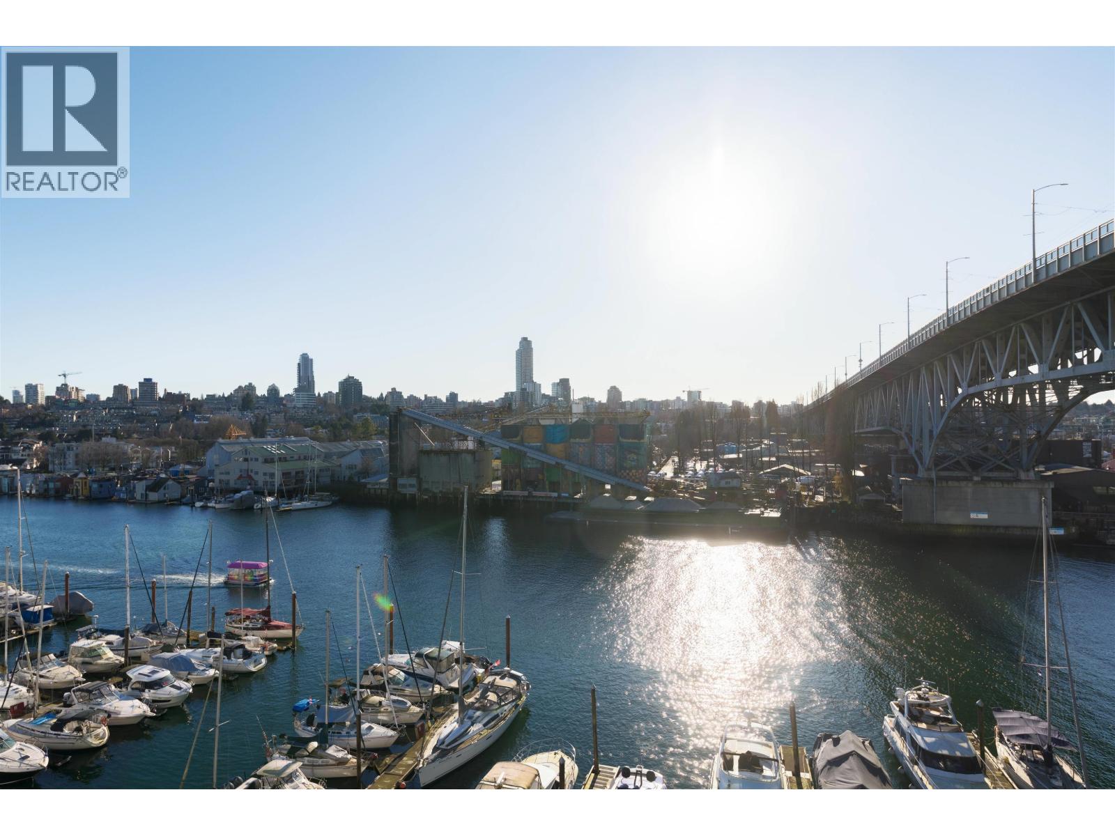 805 628 Kinghorne Mews, Vancouver, British Columbia  V6Z 3H6 - Photo 5 - R3091569