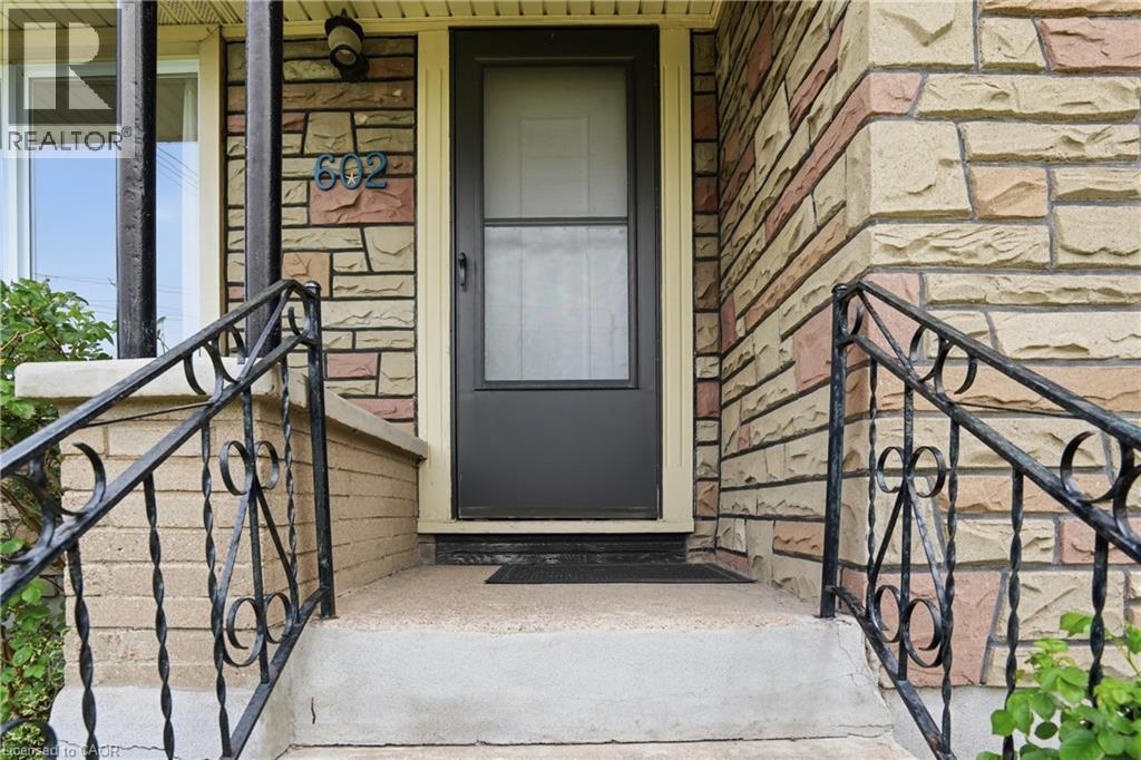 602 Geneva Street, St. Catharines, Ontario  L2N 2J4 - Photo 3 - 40832239
