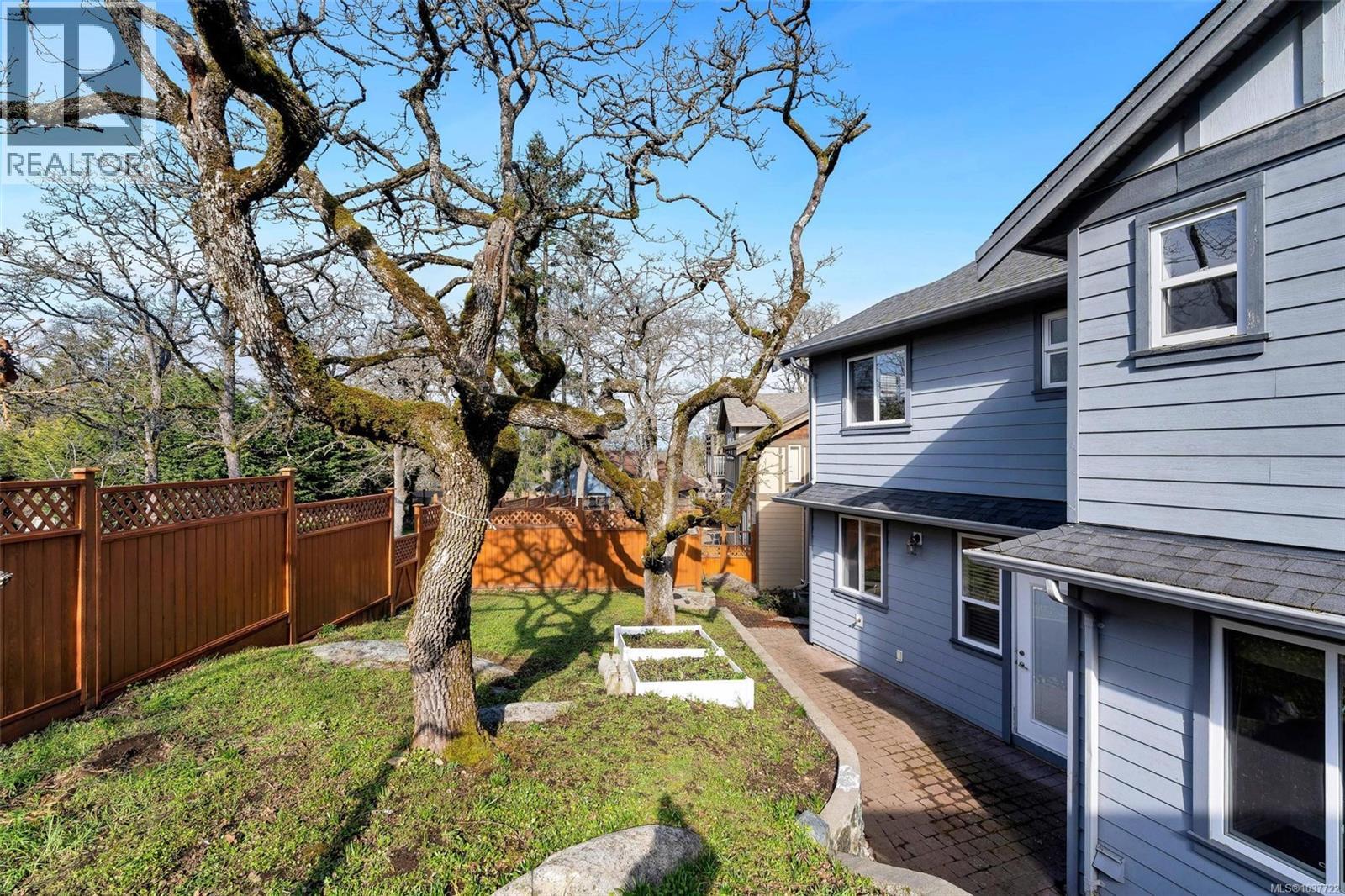 3924 Druce Lane, Saanich, British Columbia  V8P 0A2 - Photo 59 - 1037722