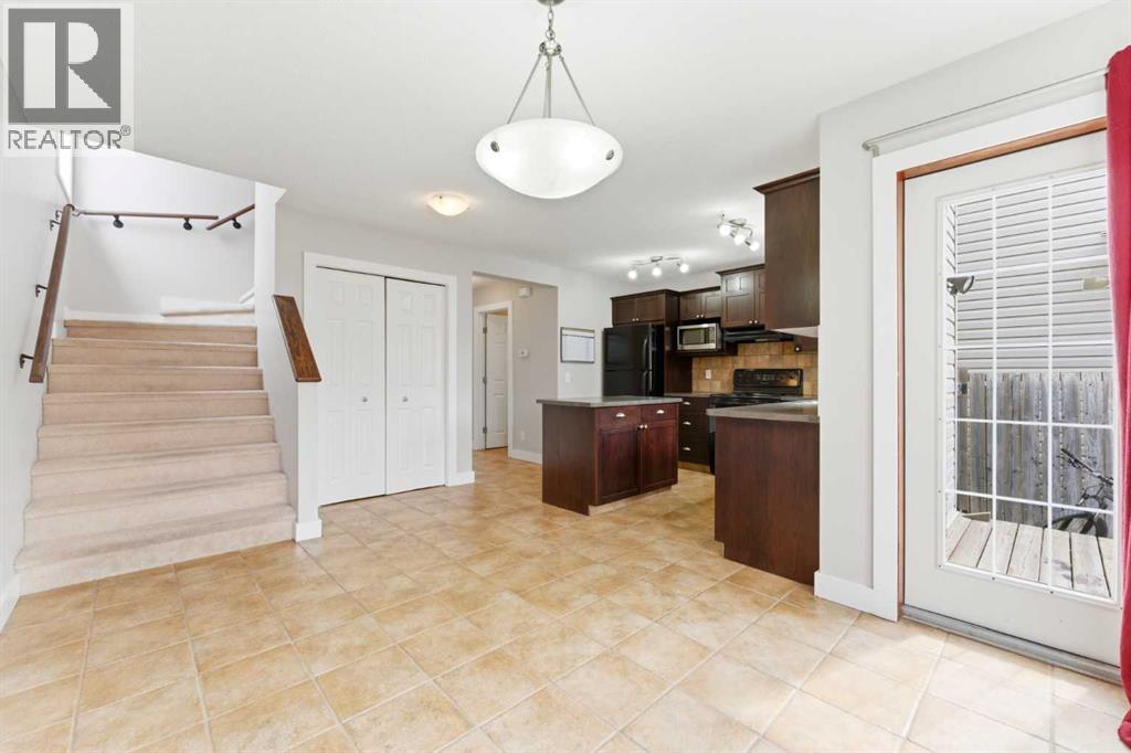 25 Everridge Way SW, Calgary, Alberta  T2Y 4S1 - Photo 10 - A2309115
