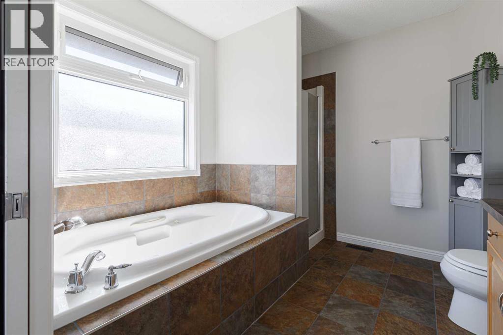 724 Prestwick Circle SE, Calgary, Alberta  T2Z 4Y5 - Photo 22 - A2313049