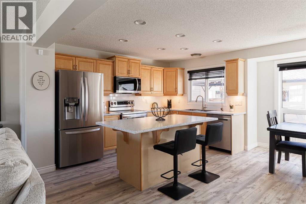 724 Prestwick Circle SE, Calgary, Alberta  T2Z 4Y5 - Photo 10 - A2313049