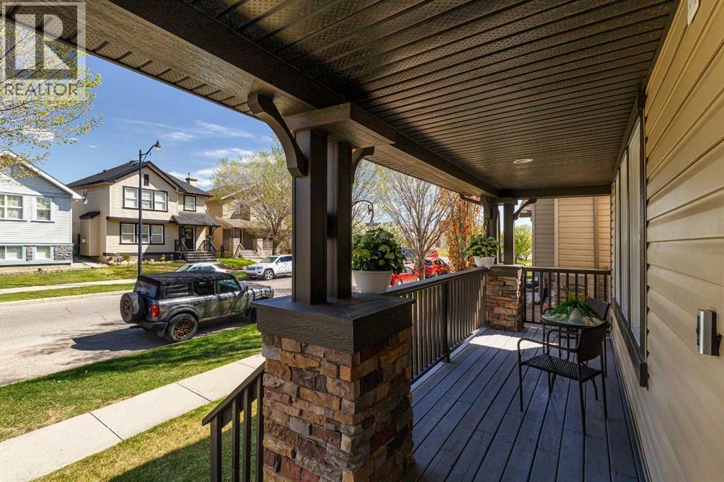 724 Prestwick Circle SE, Calgary, Alberta  T2Z 4Y5 - Photo 4 - A2313049