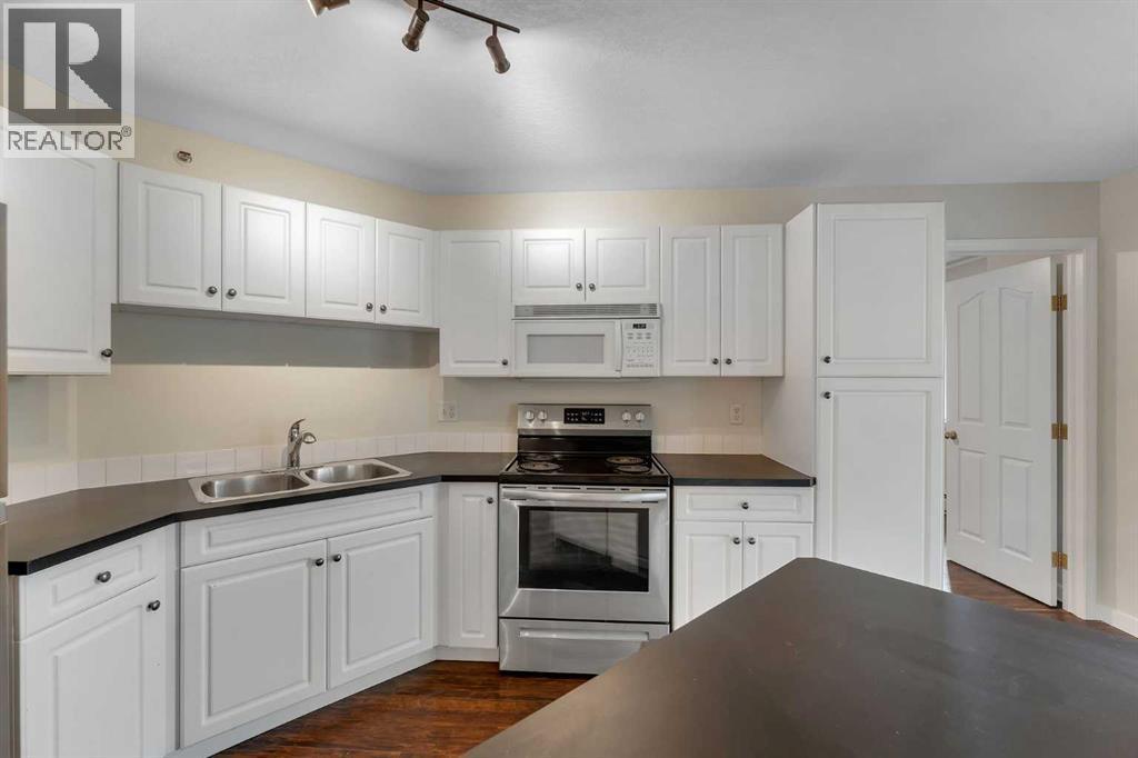 307, 1307 Valleyview Park SE, Calgary, Alberta  T2B 3R6 - Photo 12 - A2313165