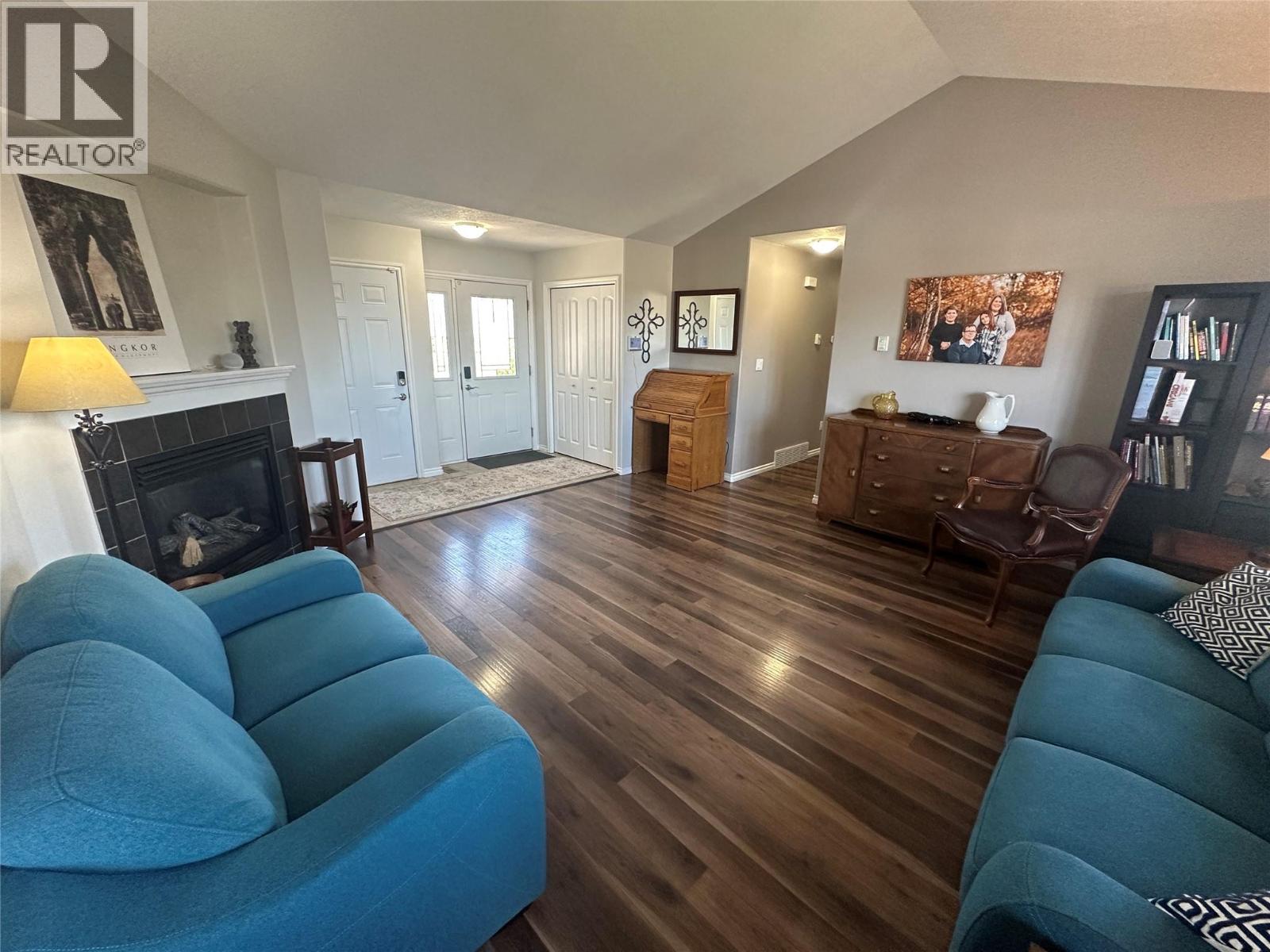 8713 19a Street, Dawson Creek, British Columbia V1G 0A7 - Photo 4 - 10388367