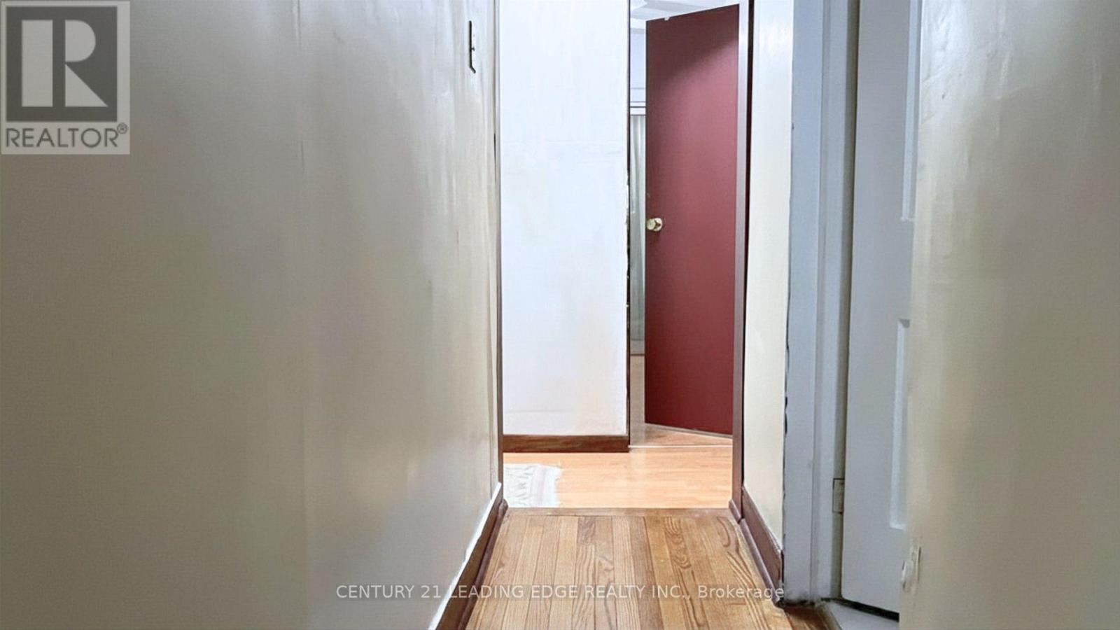 25 Madelaine Avenue, Toronto, Ontario  M1L 2X5 - Photo 9 - E13118014
