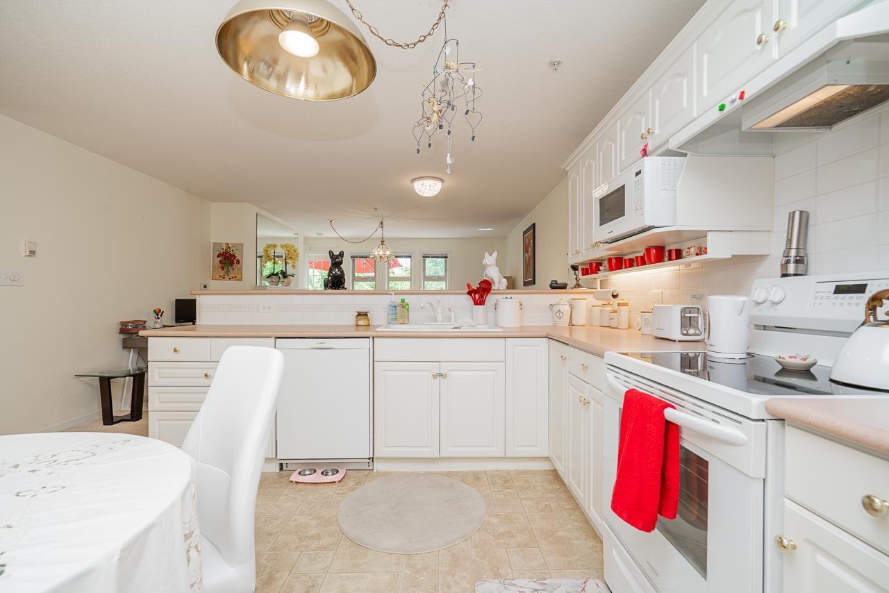 409 15340 19a Avenue, Surrey, British Columbia  V4A 9W1 - Photo 15 - R3123008