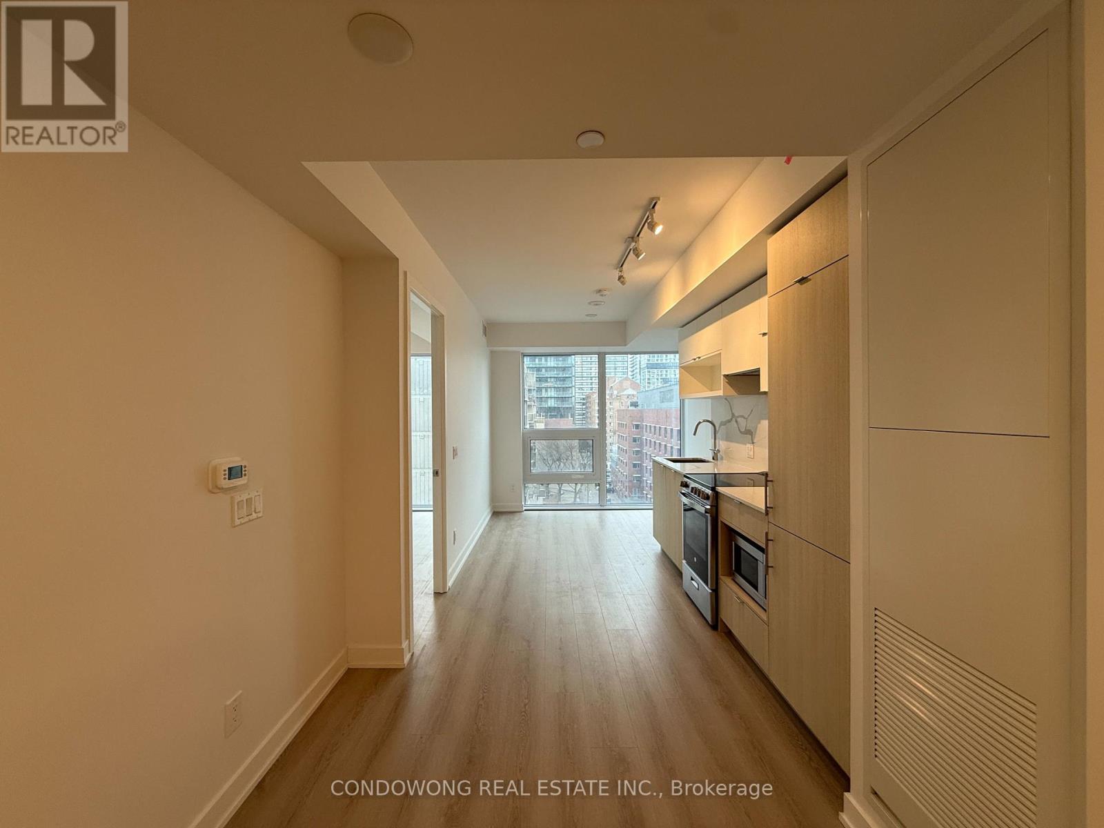901 - 100 Queen Street E, Toronto, Ontario  M5C 0B5 - Photo 4 - C13158236