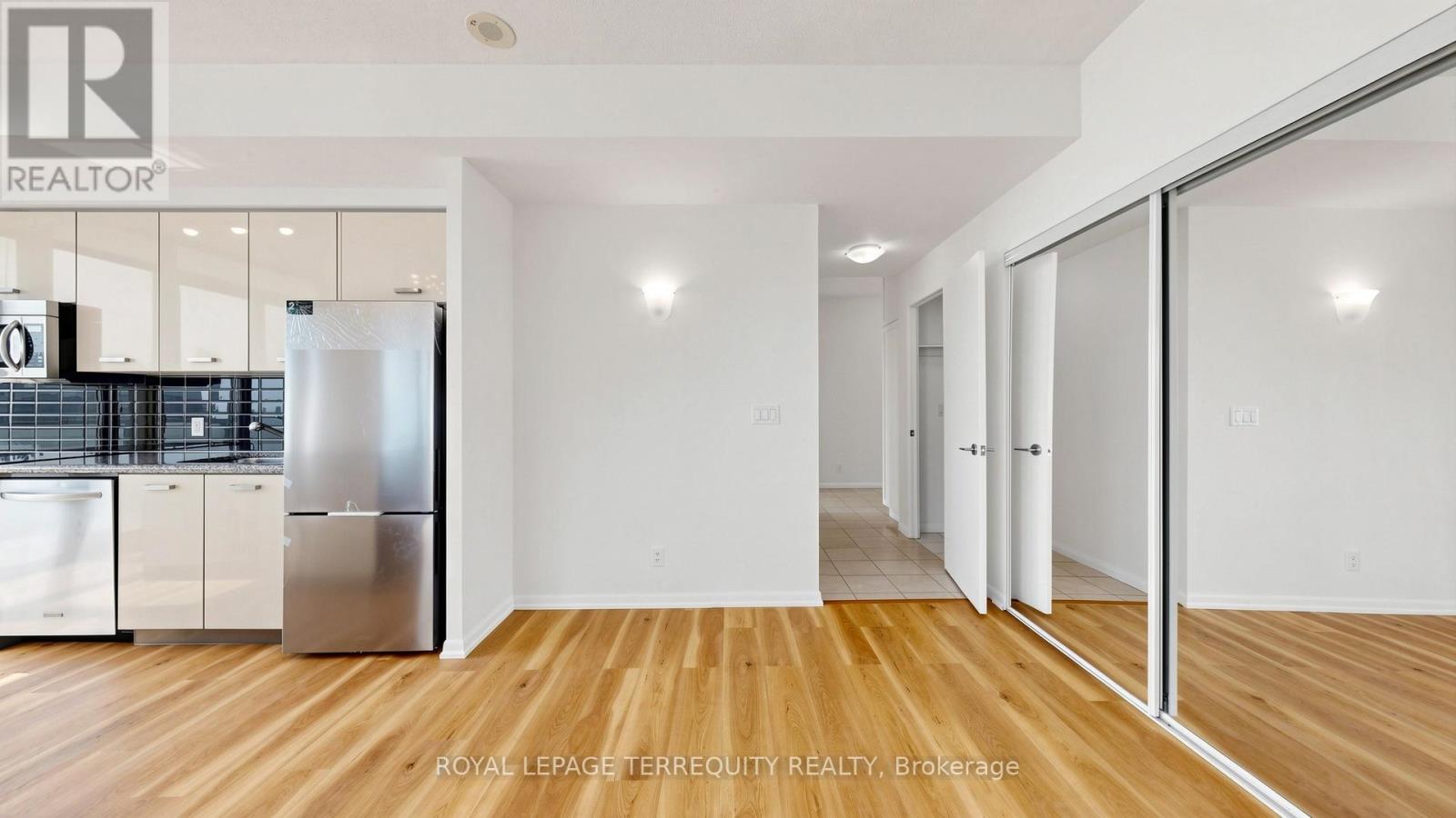 2710 - 832 Bay Street, Toronto, Ontario  M5S 1Z6 - Photo 22 - C13158270