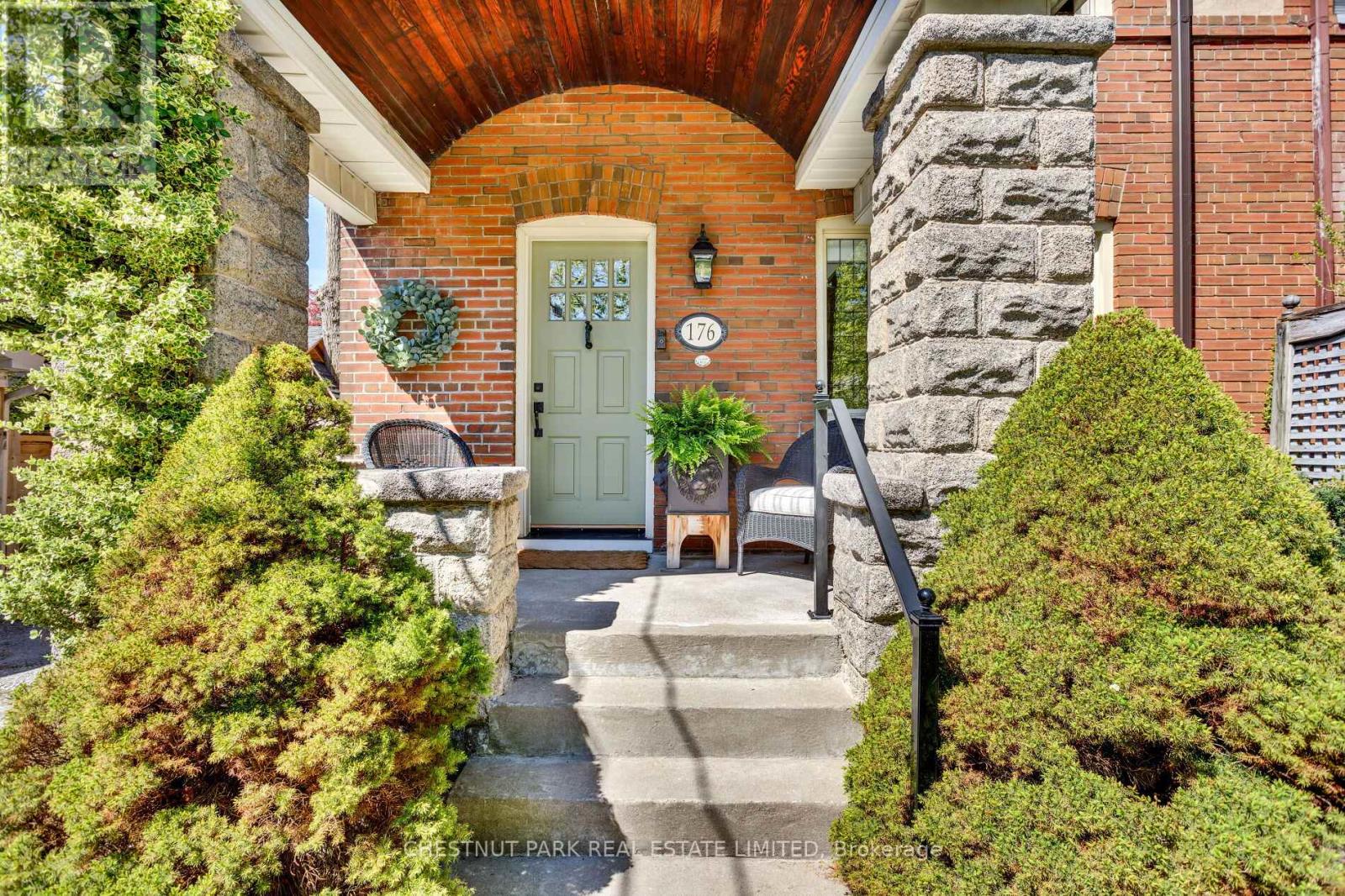 176 Forman Avenue, Toronto, Ontario  M4S 2S2 - Photo 2 - C13158288