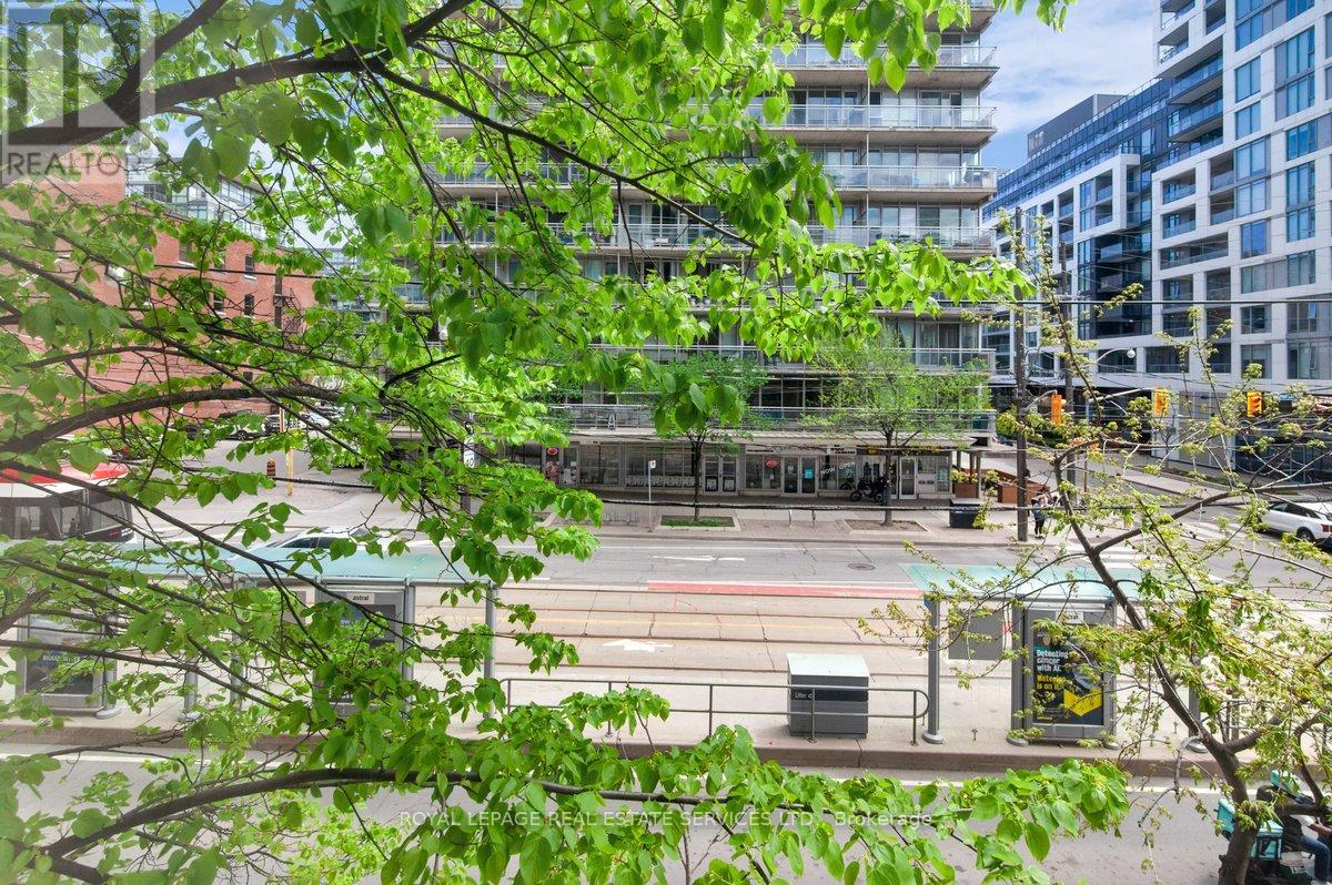 210 - 60 Bathurst Street, Toronto, Ontario  M5V 2P7 - Photo 12 - C13158340