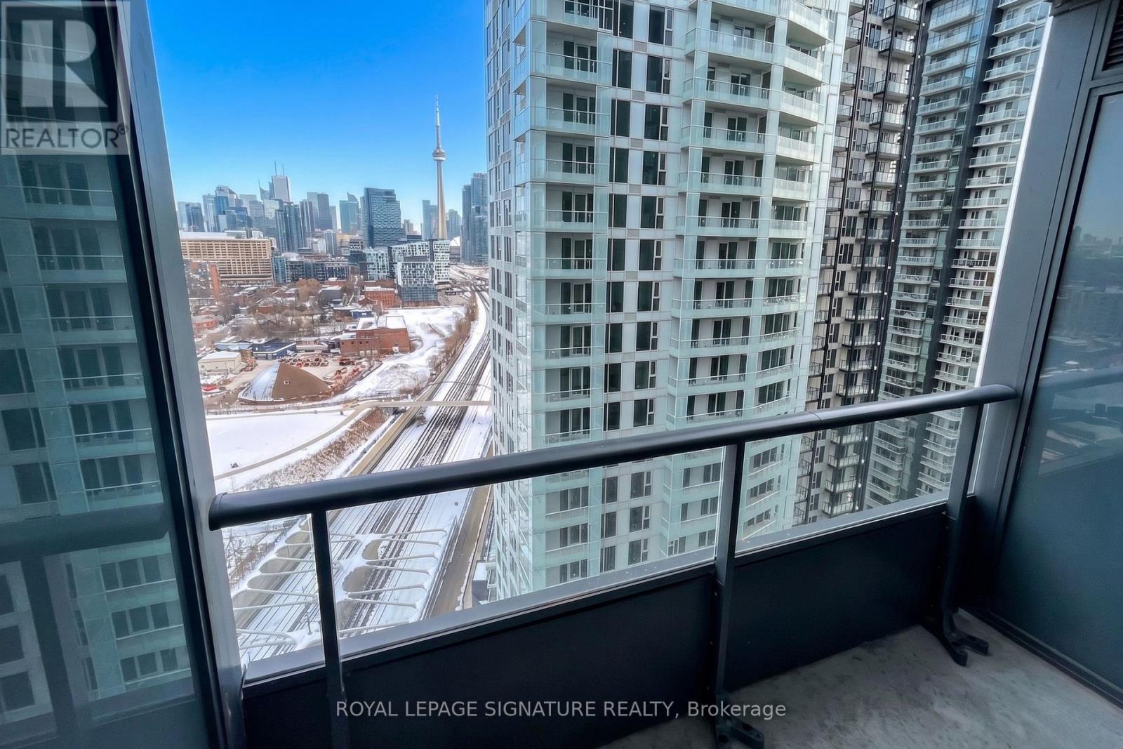 2819 - 19 Western Battery Road, Toronto, Ontario M6K 0E3 - Photo 9 - C13158370