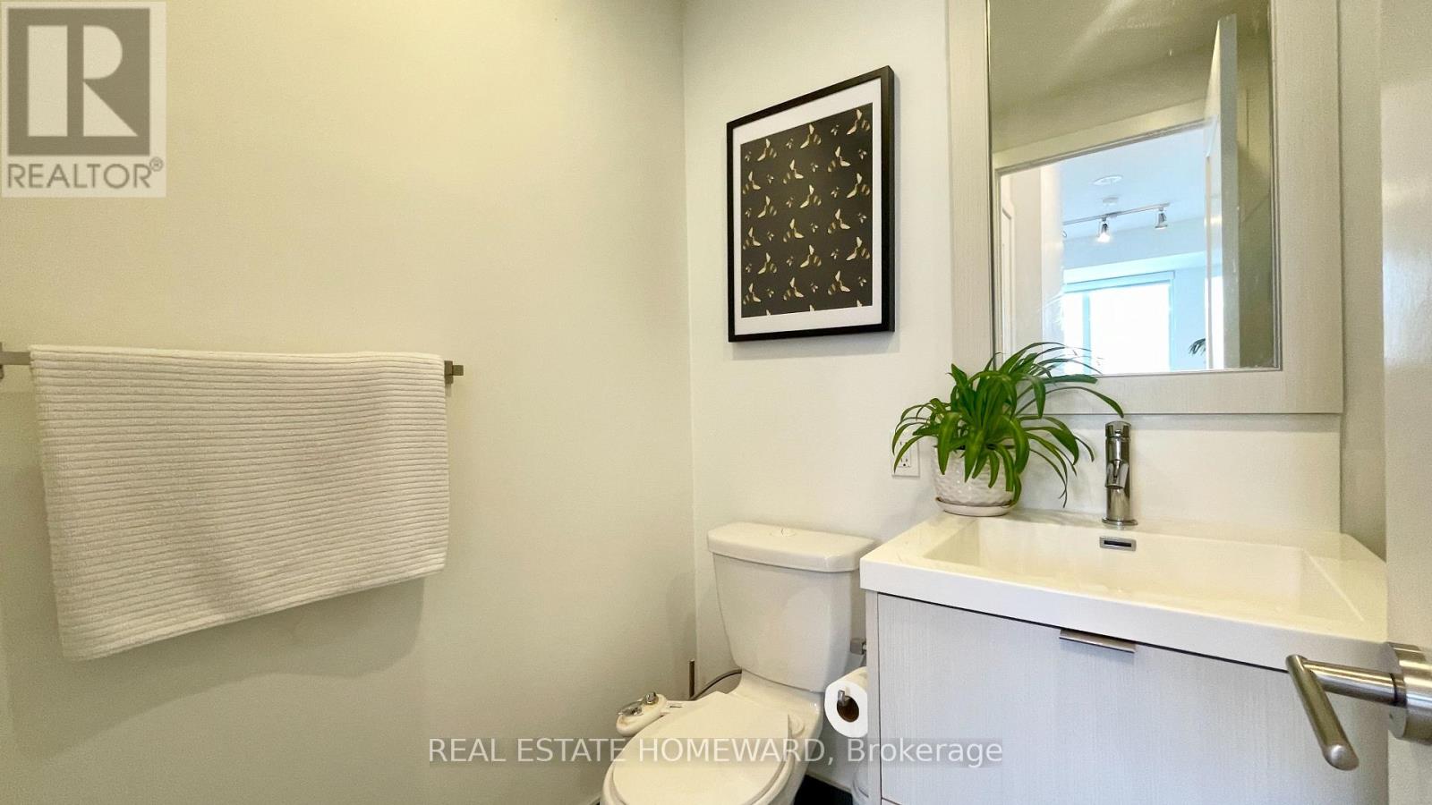 610 - 38 Cameron Street, Toronto, Ontario  M5T 0C3 - Photo 10 - C13158388