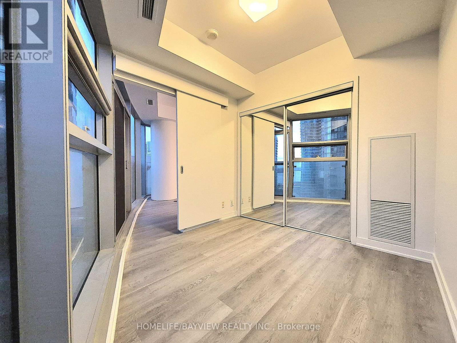 1305 - 14 York Street, Toronto, Ontario  M5J 2Z2 - Photo 14 - C13158428