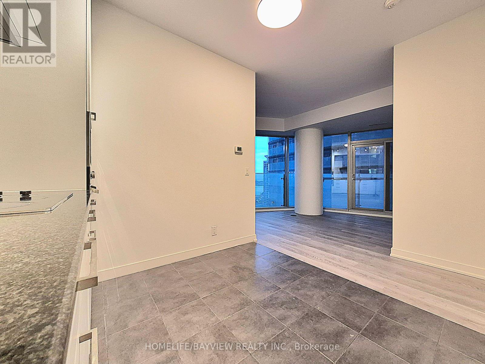 1305 - 14 York Street, Toronto, Ontario  M5J 2Z2 - Photo 8 - C13158428