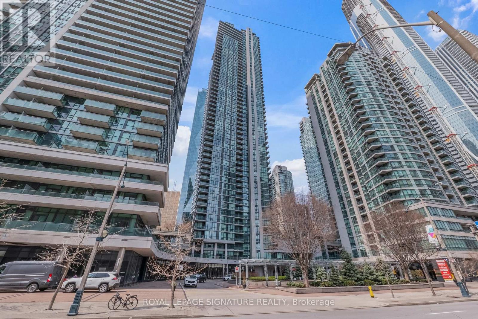 1801 - 18 Harbour Street, Toronto, Ontario  M5J 2Z6 - Photo 34 - C13158430