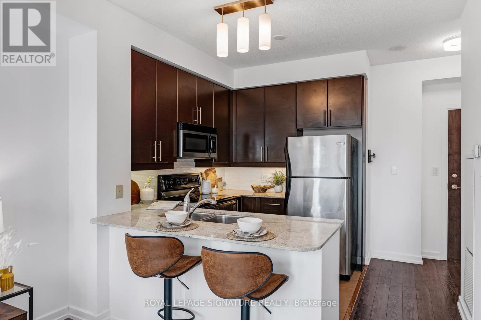 1801 - 18 Harbour Street, Toronto, Ontario  M5J 2Z6 - Photo 8 - C13158430