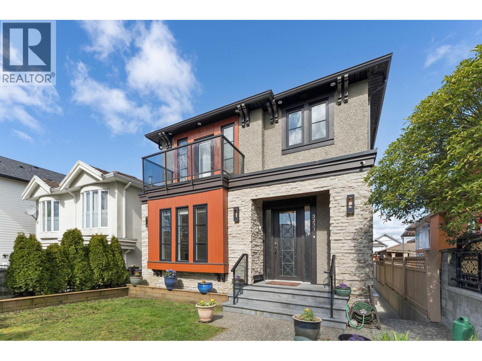 3233 GRANT STREET, Vancouver, British Columbia