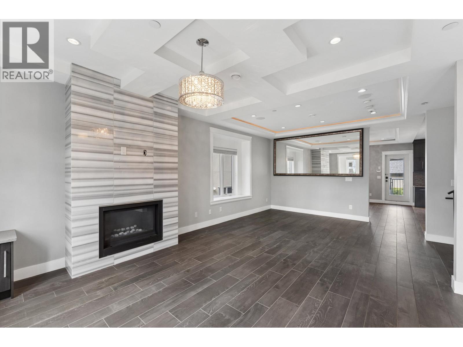 3233 Grant Street, Vancouver, British Columbia  V5K 3J1 - Photo 5 - R3102908