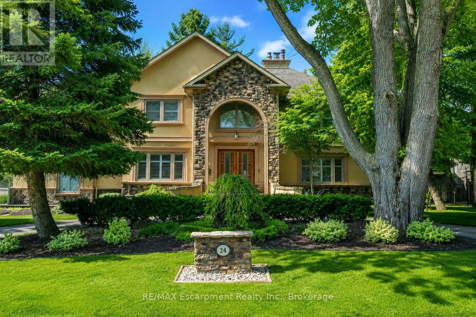 24 BIRKBANK DRIVE, Oakville, Ontario